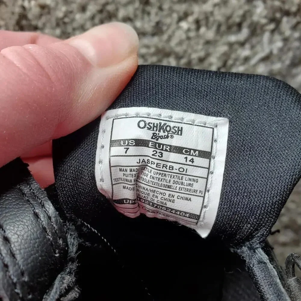 OshKosh B'gosh Black Jasper Size 7 Toddler Boy Sneakers Casual Shoes EUC